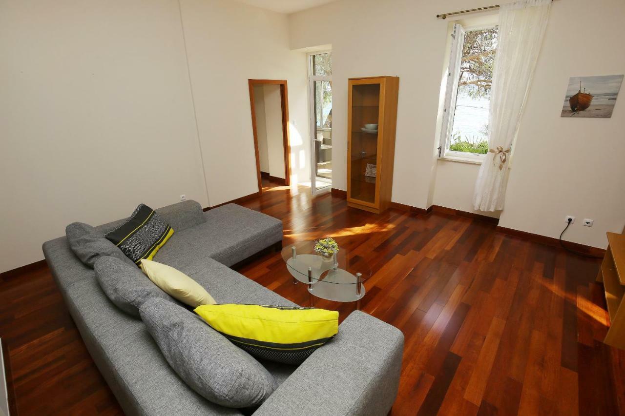 Seafront Beach Apartment - Directly At The Beach 扎达尔 外观 照片