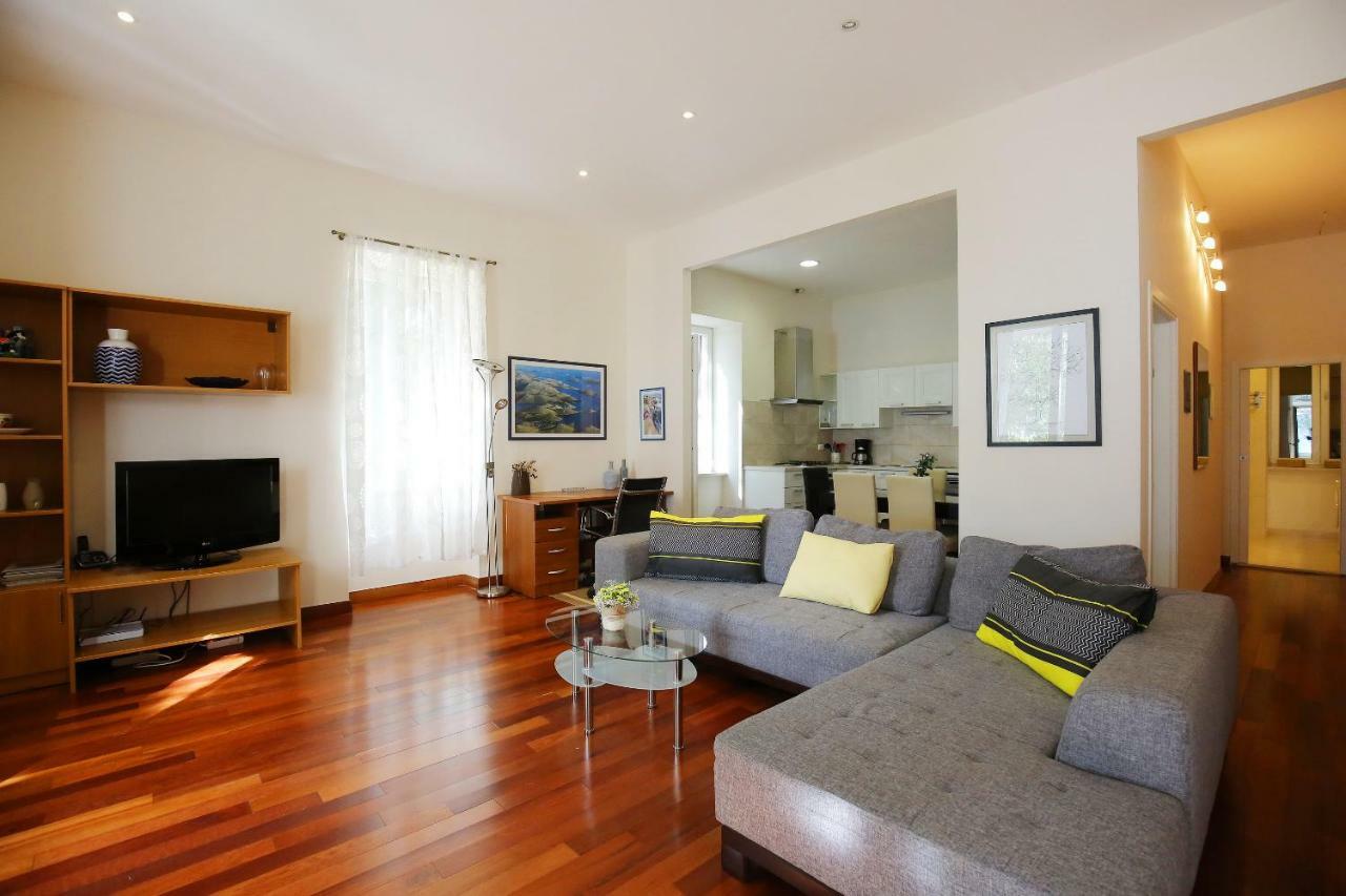 Seafront Beach Apartment - Directly At The Beach 扎达尔 外观 照片