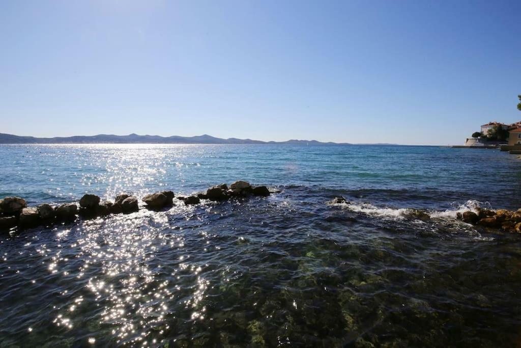 Seafront Beach Apartment - Directly At The Beach 扎达尔 外观 照片