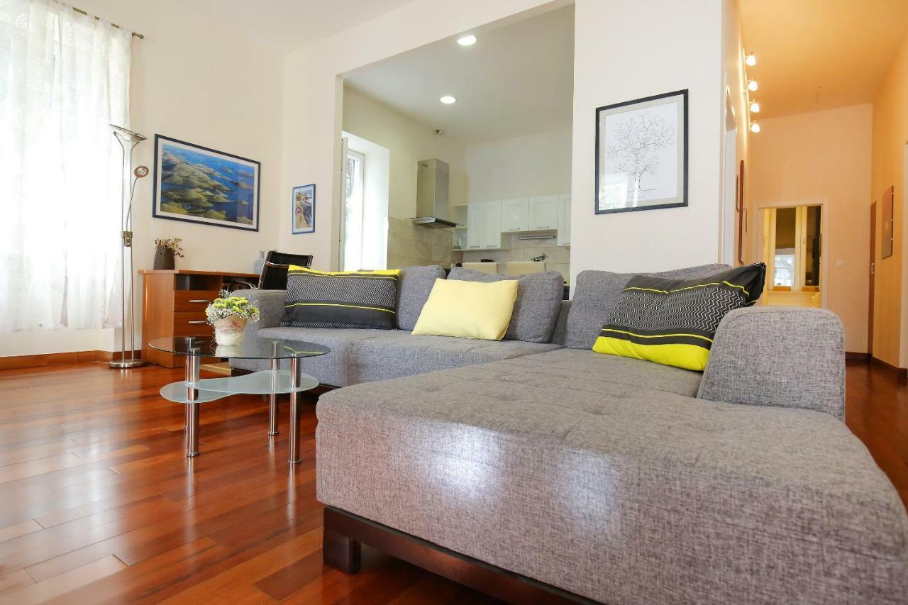 Seafront Beach Apartment - Directly At The Beach 扎达尔 外观 照片
